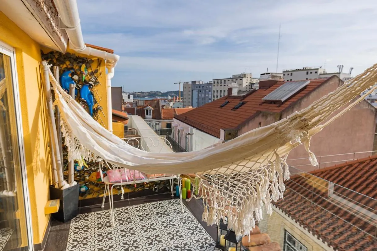 Апартаменты Peaceful Loft - Amazing Terrace & View Лиссабон