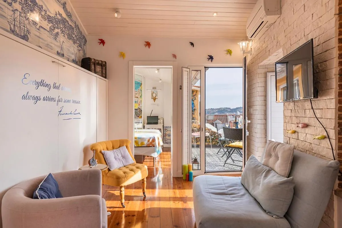 Апартаменты Peaceful Loft - Amazing Terrace & View Лиссабон