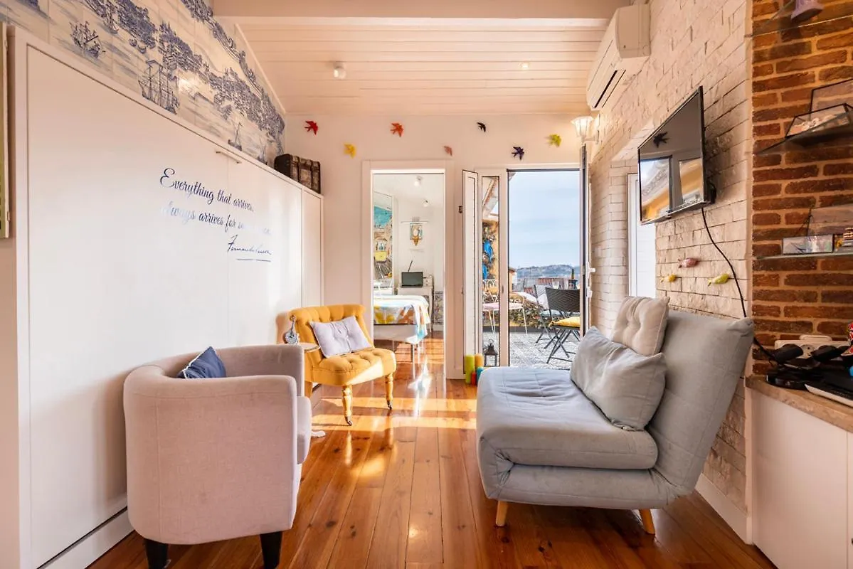 Апартаменты Peaceful Loft - Amazing Terrace & View Лиссабон Португалия
