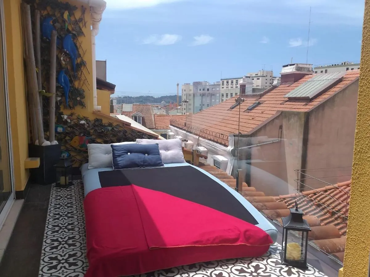 Апартаменты Peaceful Loft - Amazing Terrace & View Лиссабон