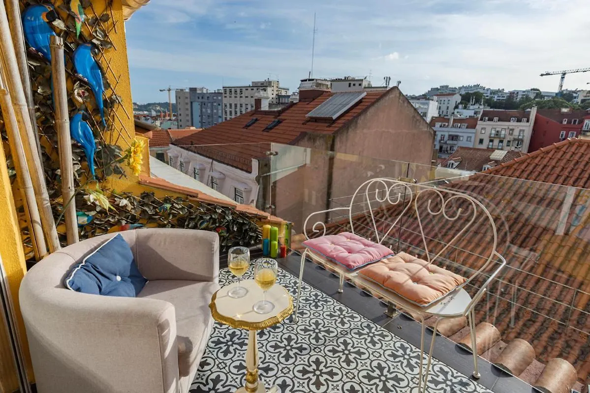 Апартаменты Peaceful Loft - Amazing Terrace & View Лиссабон Португалия