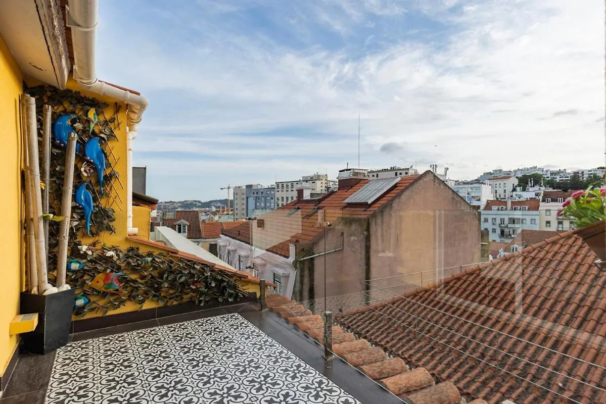 Апартаменты Peaceful Loft - Amazing Terrace & View Лиссабон