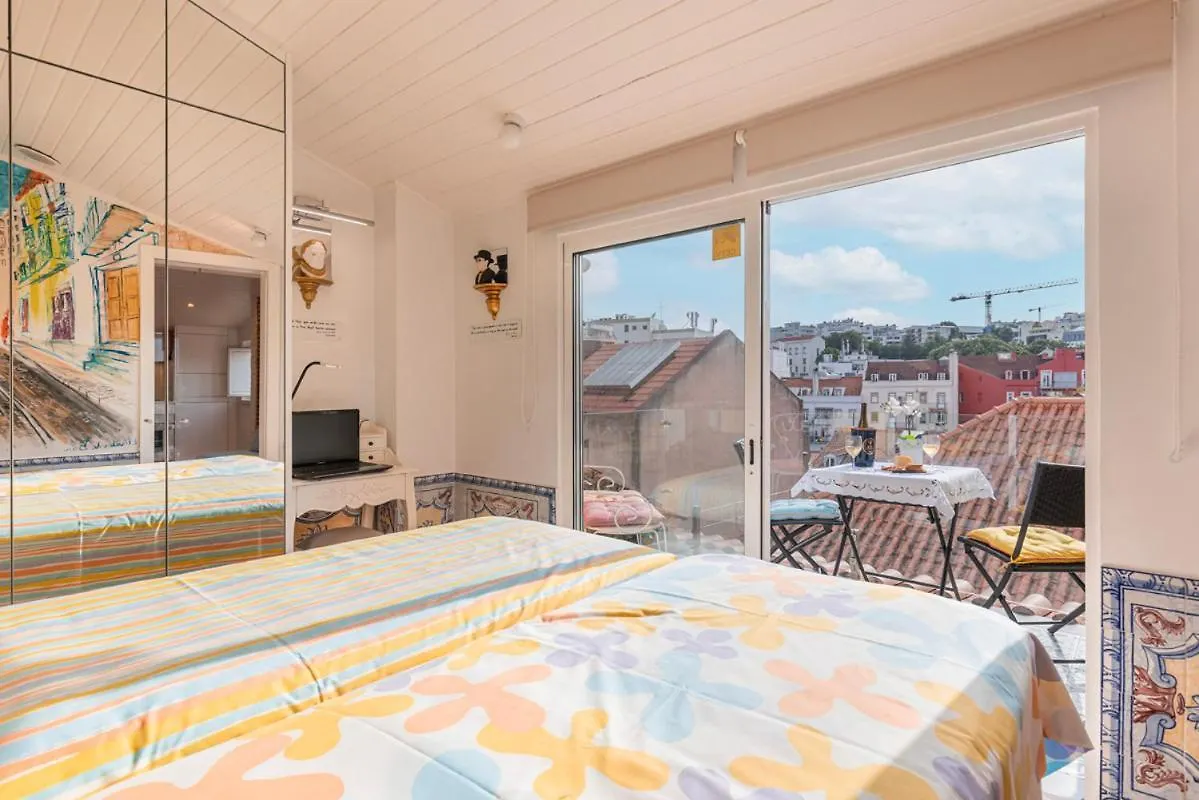 Апартаменты Peaceful Loft - Amazing Terrace & View Лиссабон